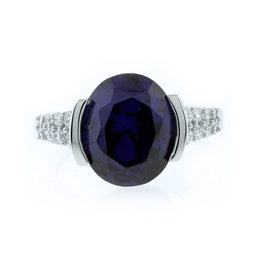 Espectacular Anillo de Plata con Tanzanita