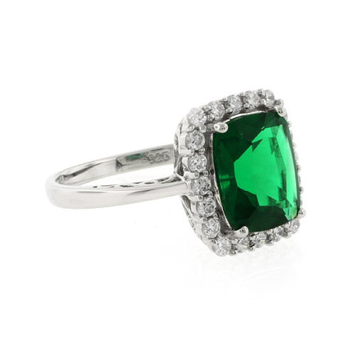 Hermoso Anillo de Plata de Ley con Esmeralda