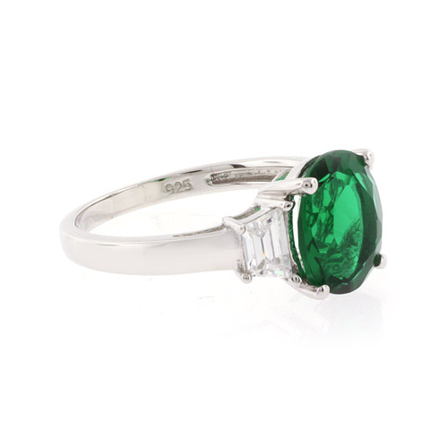 Anillo de Plata con una Joya de Esmeralda