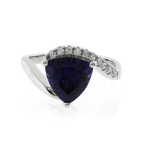 Anillo de Zafiro en Plata .925
