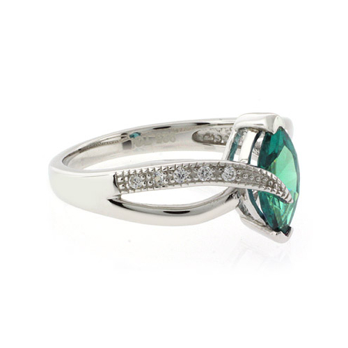 Anillo de Plata Fina con Alejandrita Bicolor ( Azul/Verde )