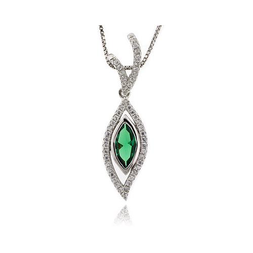 Precioso Dije de Plata de Ley con Esmeralda