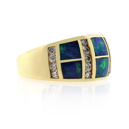 Anillo de Oro Macizo con Opalo y Diamantes