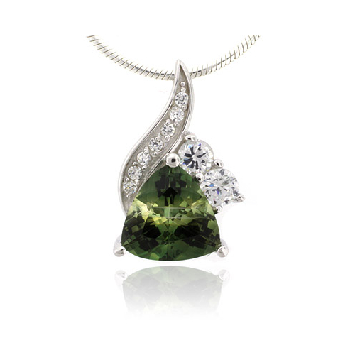 Hermoso Dije de Plata .925 con Turmalina Verde