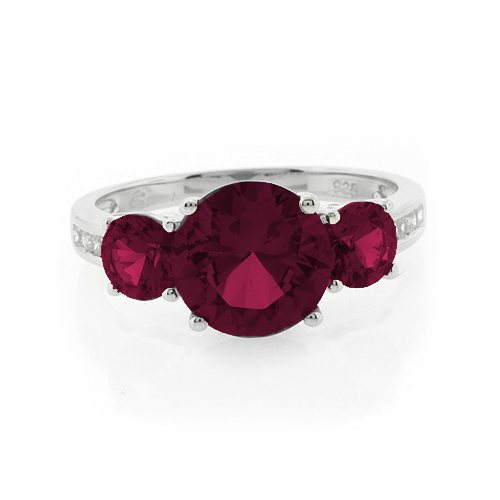 Anillo de Plata de Ley con 3 Gemas de Rubi