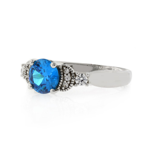Anillo de Plata con Topacio Azul
