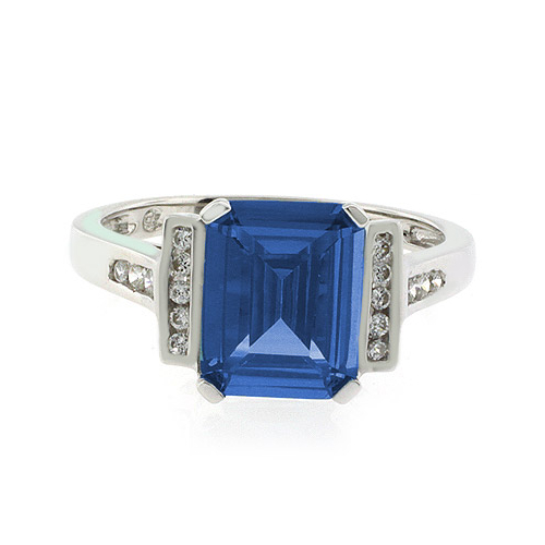 Anillo Elegante de Plata .925 con Topacio Azul
