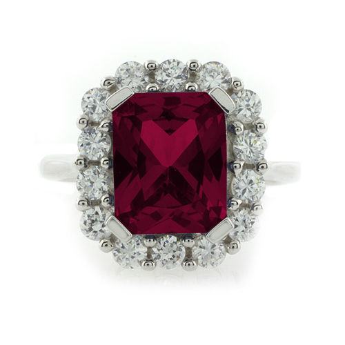 Encantador Anillo de Plata .925 con Rubí Rojo