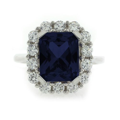 Encantador Anillo de Plata .925 con Zafiro Azul