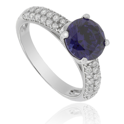 Anillo de Plata Fina .925 con una Tanzanita