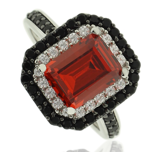 Anillo de Ópalo de Fuego en Corte Esmeralda y Zirconias en Plata de Ley