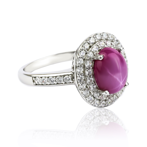 Anillo Ovalado de Rubí Estrella Cabuchon con Plata 925
