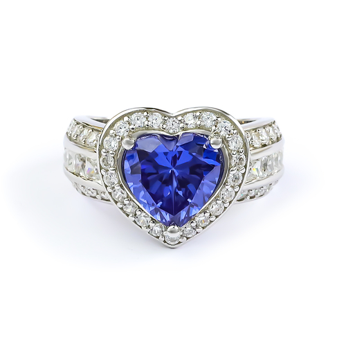 Anillo Con Corte de Corazon Tanzanita