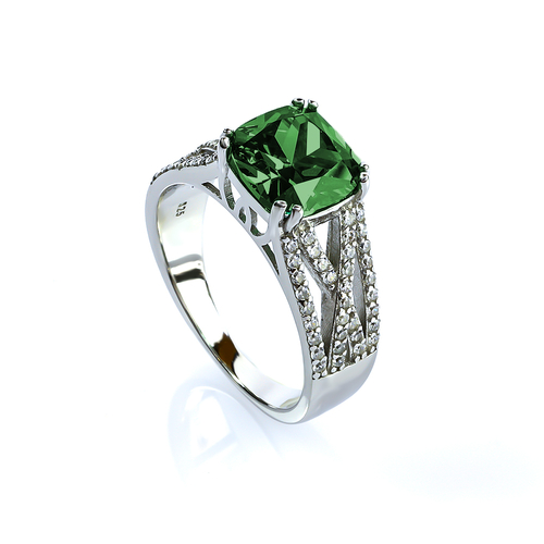 Anillo de Plata Con Esmeralda
