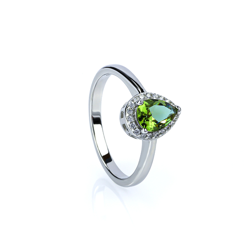 Anillo de Plata con Zultanita en Corte Pera