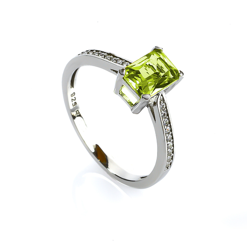 Anillo de Compromiso Corte Esmeralda Alejandrita Amarilla