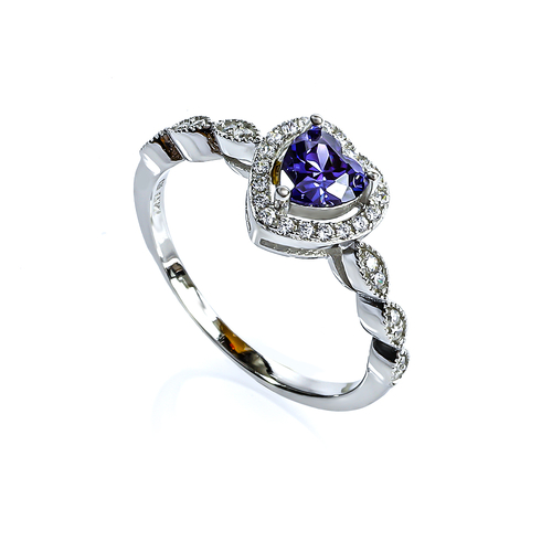 Anillo de Corazon Tanzanita