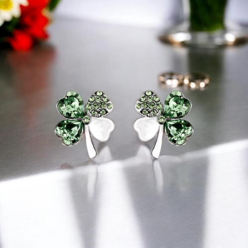 Hermosos Aretes de Peridoto en forma de Trébol