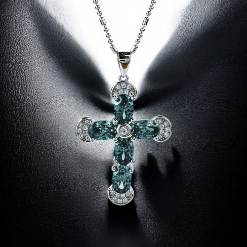 Preciosa Cruz de Plata Con Alejandrita y Circonitas 32 mm x 20 mm