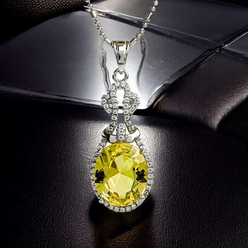 Hermoso Dije de Plata .925 con Alejandrita Amarilla 32 mm x 12 mm