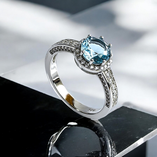 Hermoso Anillo de Aguamarina