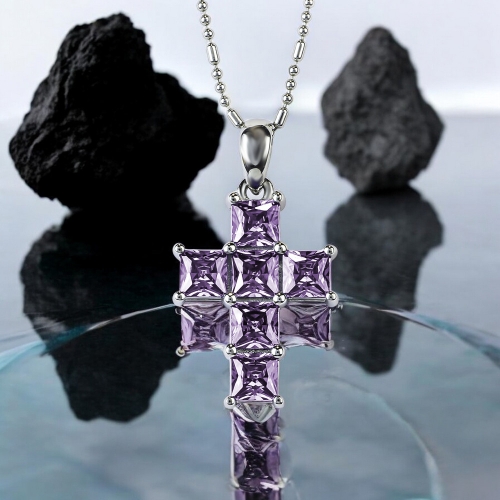 Cruz con Amatista en Plata de Ley .925