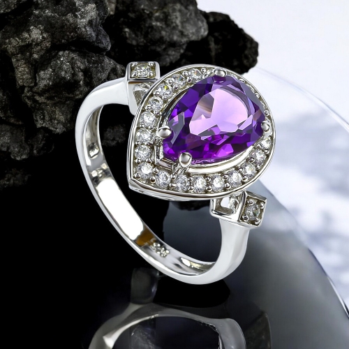 Anillo de Plata Con Amatista Corte Pera Grande