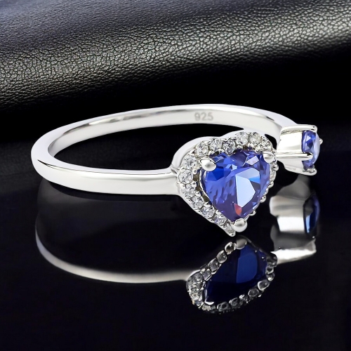 Hermoso Anillo de Doble Tanzanita en Plata de Ley 925 Corazón