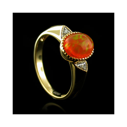 Anillo con Opalo de Fuego en Plata con Chapa de Oro