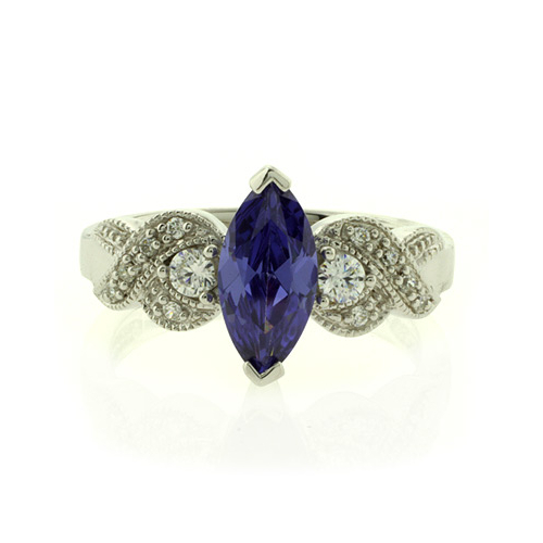 Anillo Elegante de Plata con Tanzanita