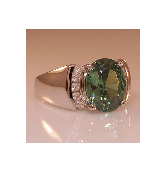 Anillo de Alejandrita Bicolor en Plata .925