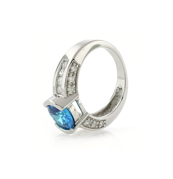 Anillo de Plata .925 con Topacio Azul