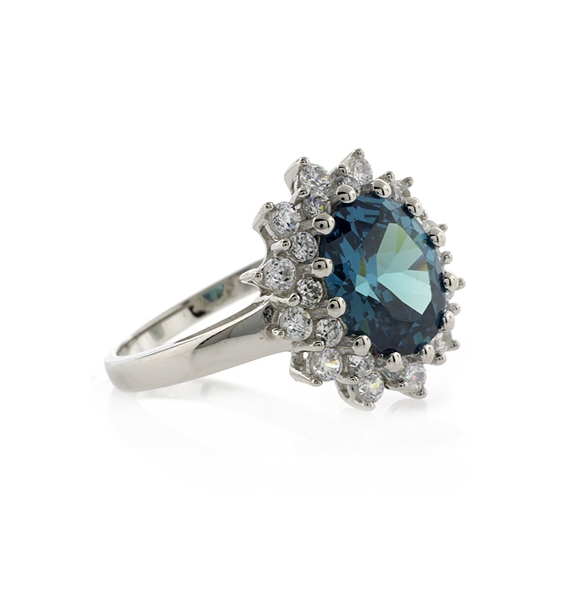 Anillo de Alejandrita Azul a Verde en Plata .925