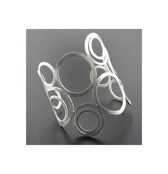 Hermoso Brazalete de Plata Fina .925