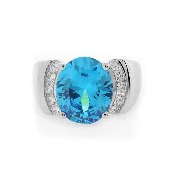 Grandioso Anillo de Plata y Topacio Azul
