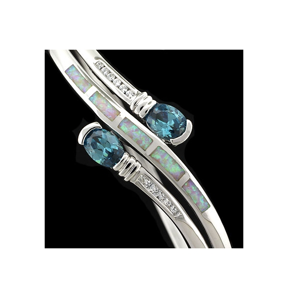 Hermoso Brazalete de Plata de Ley con Alejandrita y Ópalo Blanco