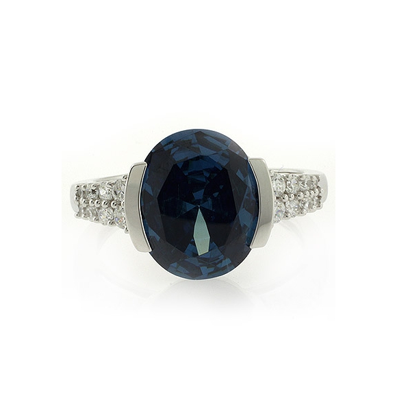 Anillo de Alejandrita ( Verde/Azul ) en Plata de Ley