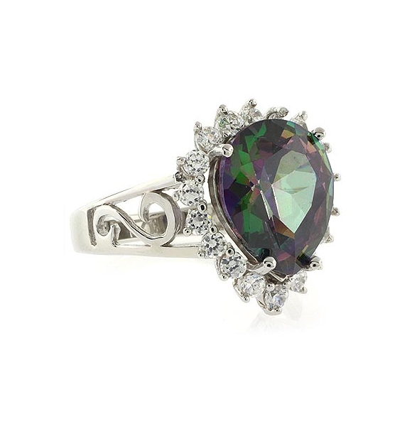 Magnifico Anillo de Plata con Topacio Místico