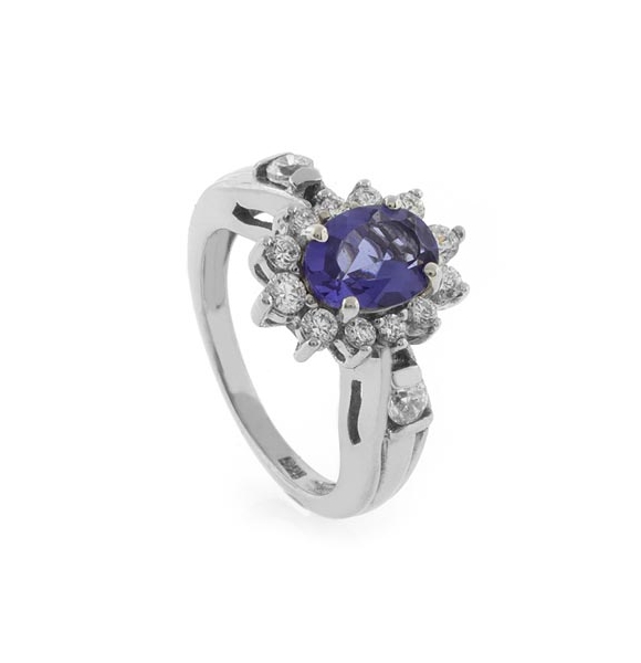 Magnífico Anillo de Plata con Tanzanita
