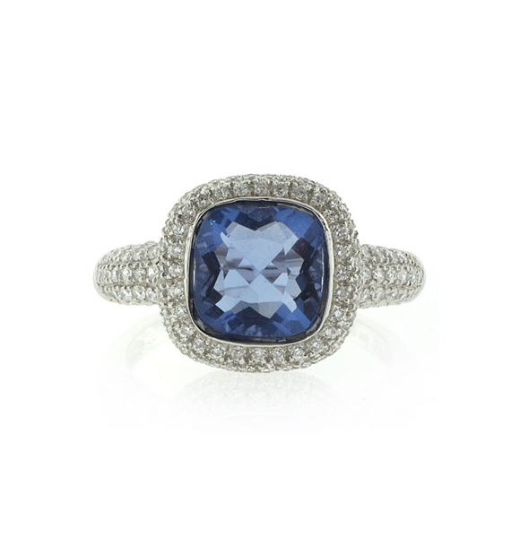 Anillo de Plata de Ley con una Gema de Alejandrita