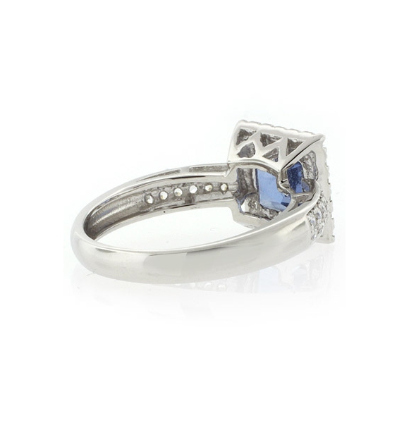 Elegante Anillo de Alejandrita Azul a Morado