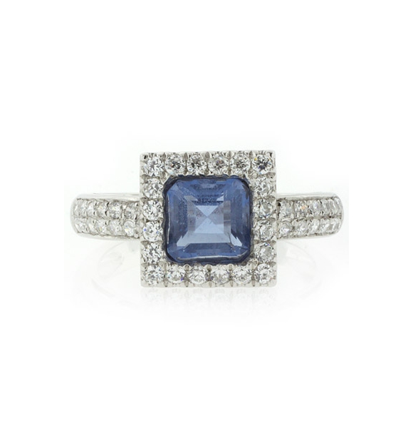Elegante Anillo de Alejandrina Azul a Morado