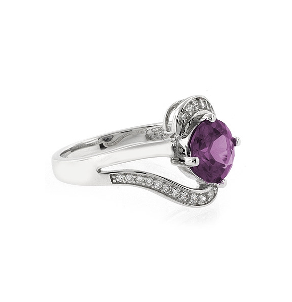 Hermoso Anillo de Plata de Ley con Alejandrita