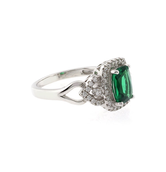 Anillo Elegante de Plata y Esmeralda