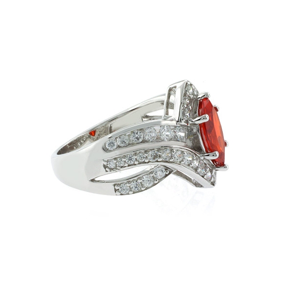 Anillo de Plata .925 con Ópalo Cereza