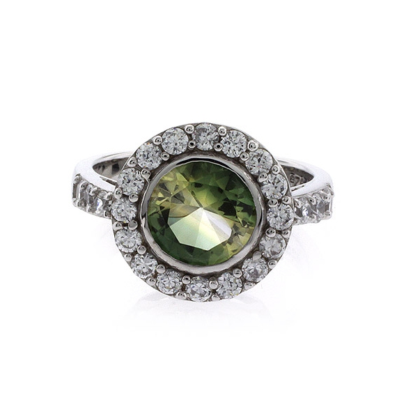 Anillo de Plata y Turmalina en un Diseño Antiguo