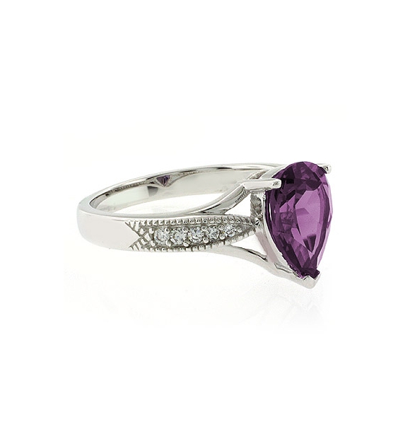 Anillo de Plata Fina con Alejandrita ( Morado/Rosa )