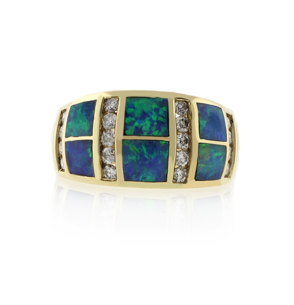 Anillo de Oro Macizo con Opalo y Diamantes