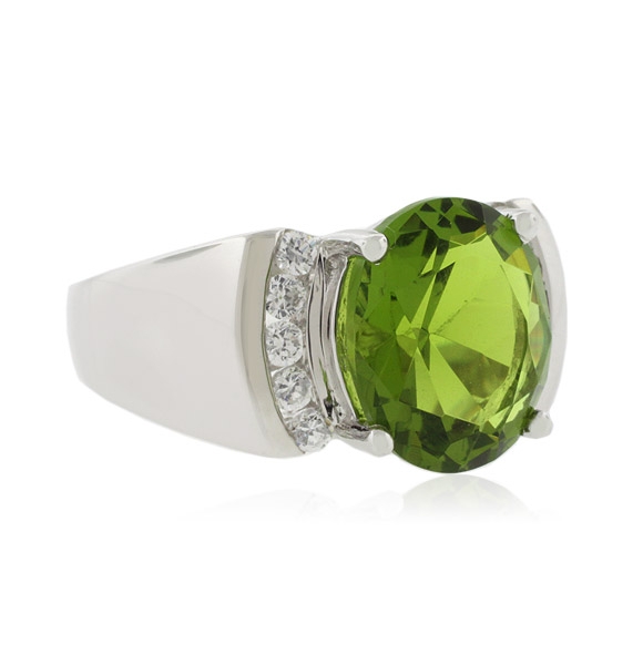 Anillo Enorme de Peridoto en Plata .925