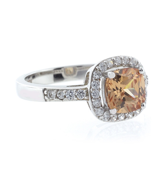 Anillo de Plata de Ley con Zafiro Amarillo